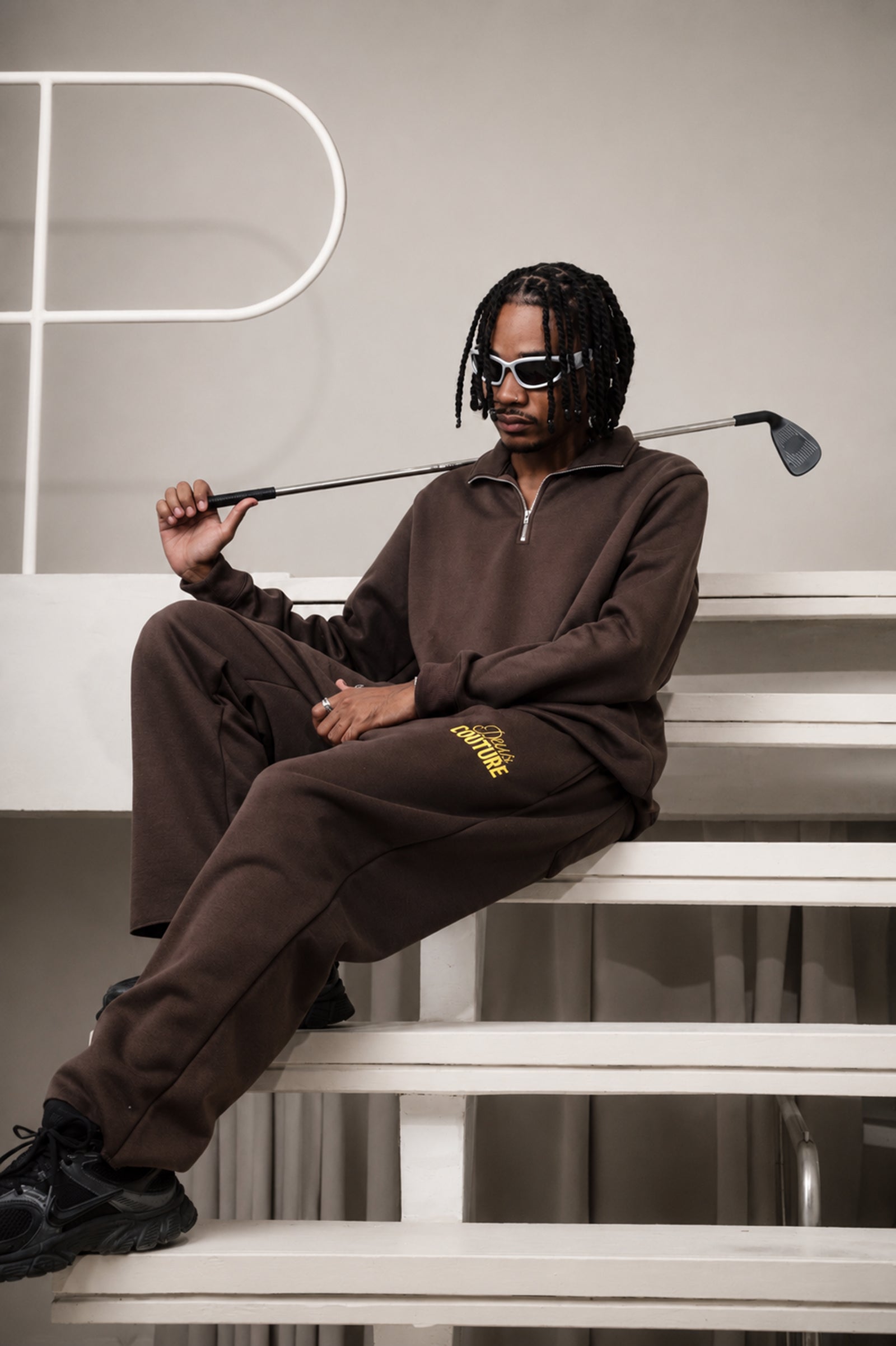 Athlete Club Quarter Zip in Chocolate Brown